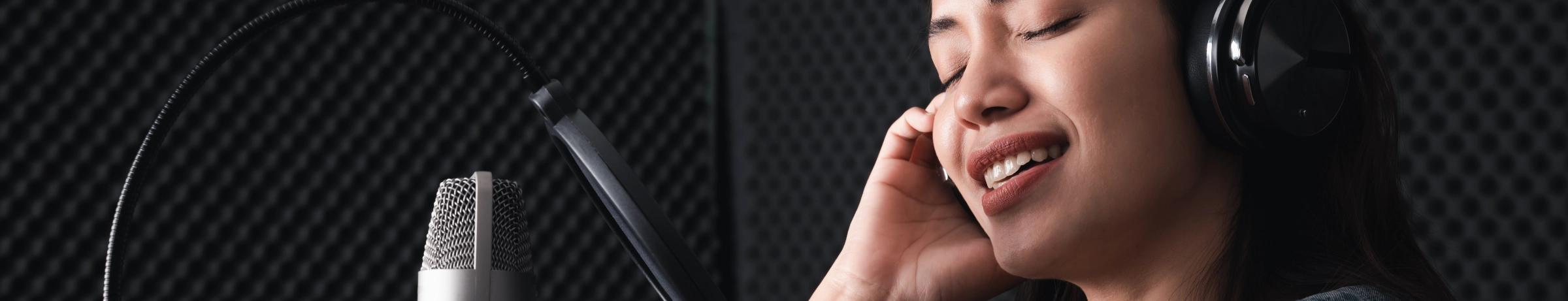 Image Gallery tec-nut.com for London Voiceover Artist - New Website, Voiceover services, Free Website, New Company, Voice talent, Website Builder, Tec-Nut.com Websites, Easy Website, Free Website, Voice acting, Voiceover recordings, Best Website Builder